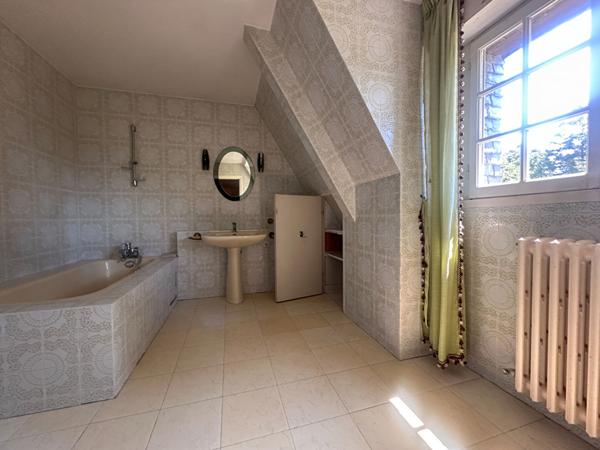 Maison d'exception à vendre à Gouesnou - Grand standing avec vaste terrain