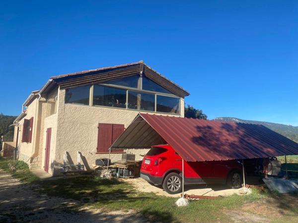 Maison à vendre    5 pièces •  Signes