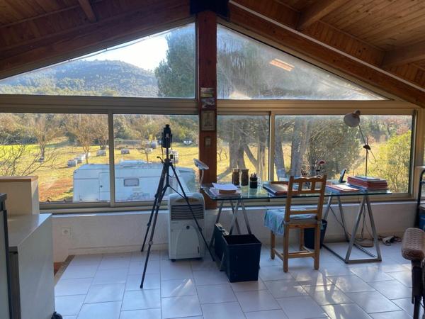 Maison à vendre    5 pièces •  Signes