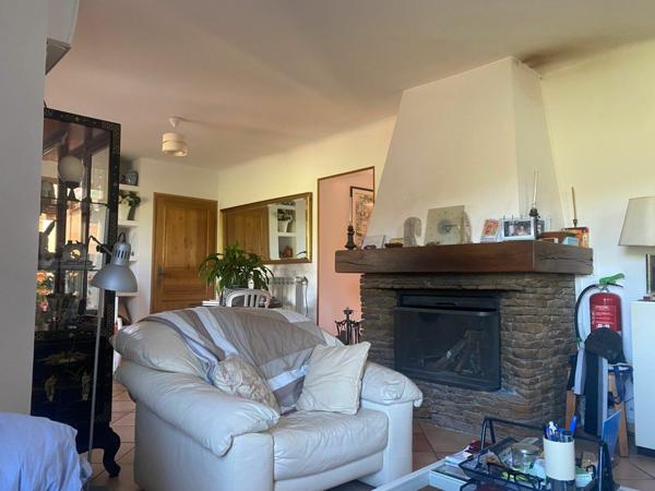 Maison à vendre    5 pièces •  Signes