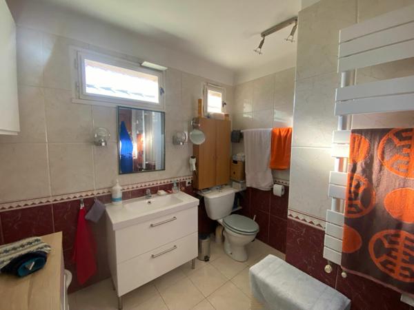 Maison à vendre    5 pièces •  Signes