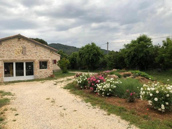 Maison à vendre    5 pièces •  Signes