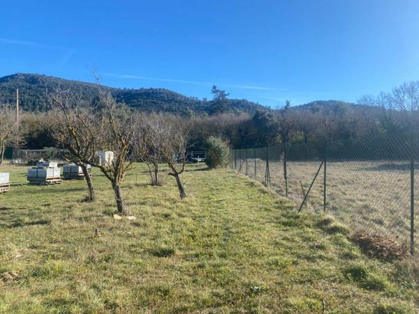 Maison à vendre    5 pièces •  Signes