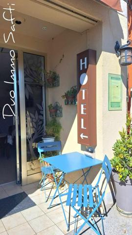 Au coeur de Manosque Fonds de commerce Hôtel-bureau **