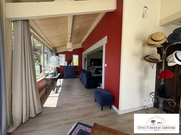 Villa 240 m² hab avec piscine sur 3200 m² de terrain arboré