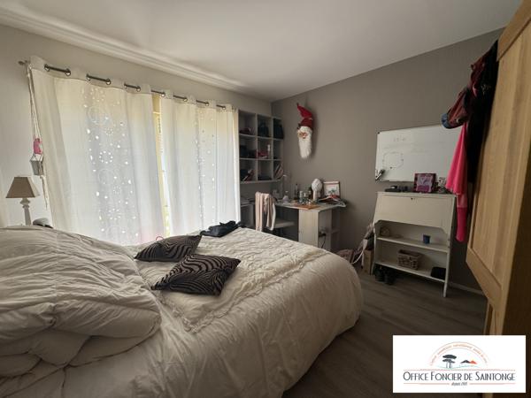 Villa 240 m² hab avec piscine sur 3200 m² de terrain arboré