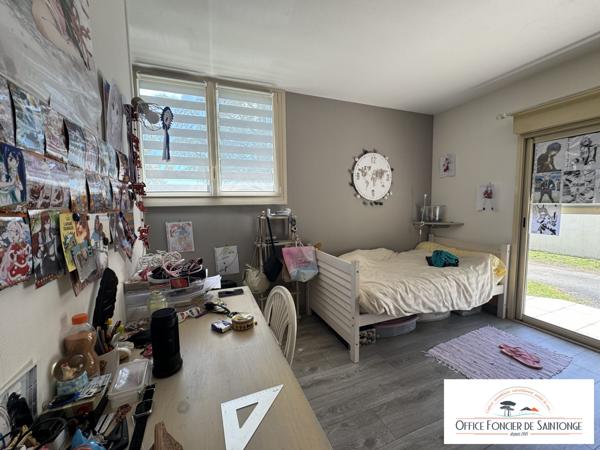 Villa 240 m² hab avec piscine sur 3200 m² de terrain arboré