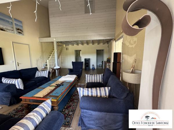 Villa 240 m² hab avec piscine sur 3200 m² de terrain arboré