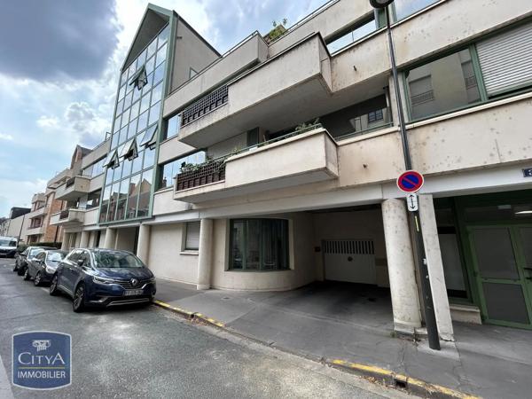Parking à louer Tours (37000)