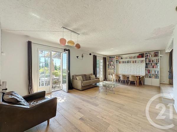 Maison à vendre  5 pièces - 137,86 m2 LE ROURET - 06