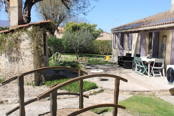 Maison traditionnelle de 830 m²