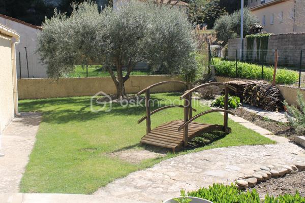 Maison traditionnelle de 830 m²