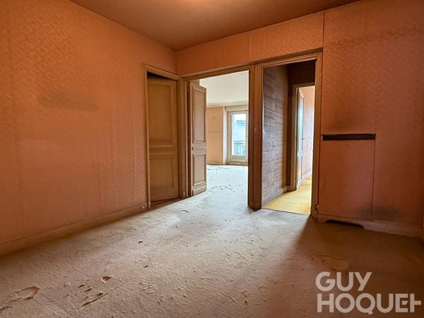 Vue imprenable sur Versailles et le clocher de Notre-Dame