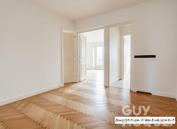 Vue imprenable sur Versailles et le clocher de Notre-Dame