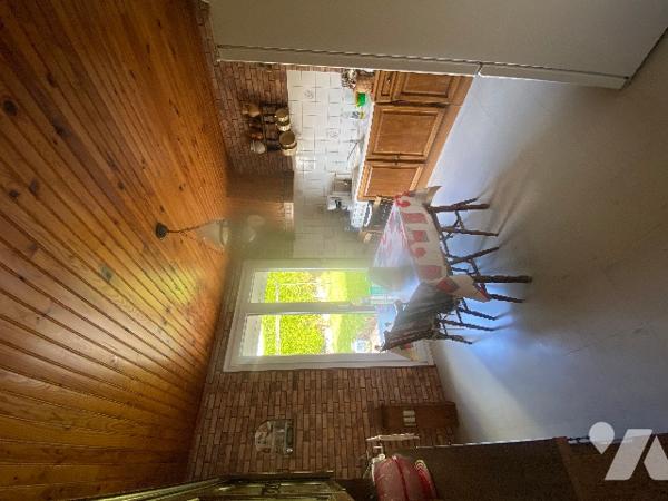 A 2 km de la plage et à proximité de toutes commodités 
Maison 3 chambres avec garage et jardin