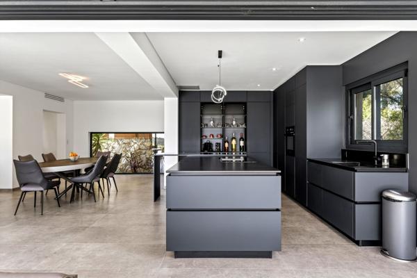 Vente Maison de luxe Ollioules 10 Pièces 370 m²