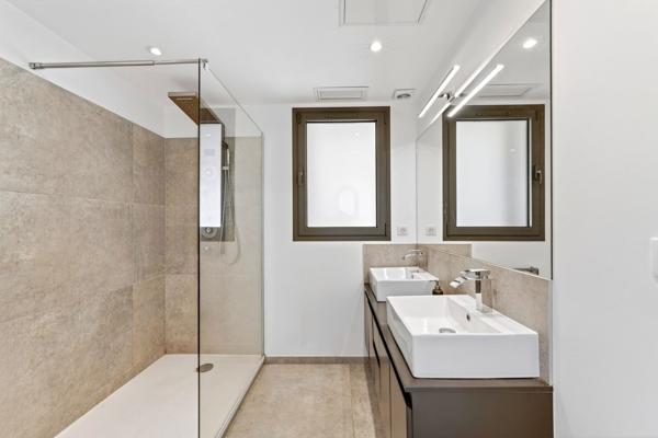 Vente Maison de luxe Ollioules 10 Pièces 370 m²