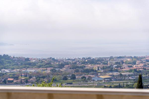 Vente Maison de luxe Ollioules 10 Pièces 370 m²