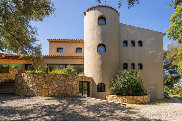 Vente Maison de luxe Ollioules 10 Pièces 370 m²