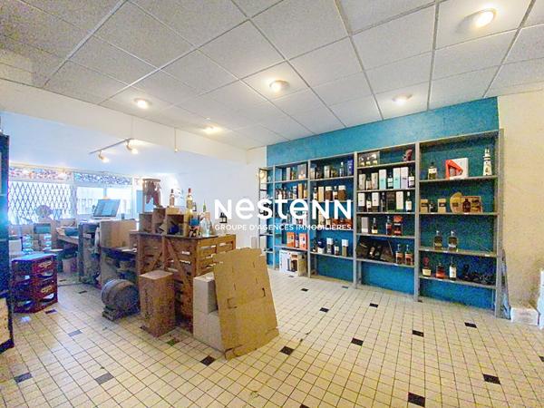 Très grand Local commercial au centre de Quimperlé