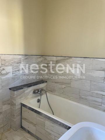 À vendre : Appartement spacieux de 4 pièces à NICE + cave + 2 places de parking dernier étage vue mer