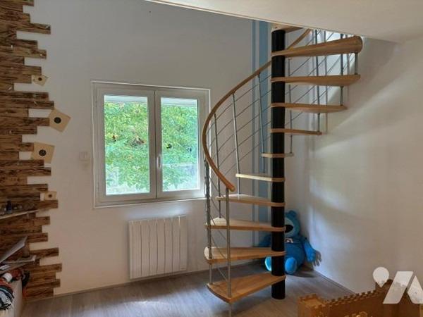 GRAND COURONNE Prox LES ESSARTS - Maison individuelle (env. 122 m²) 3 chbres