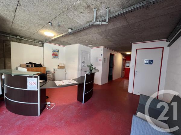 à vendre  321 m 2   ST QUENTIN  - 02