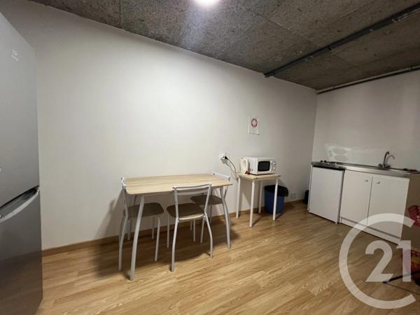 à vendre  321 m 2   ST QUENTIN  - 02