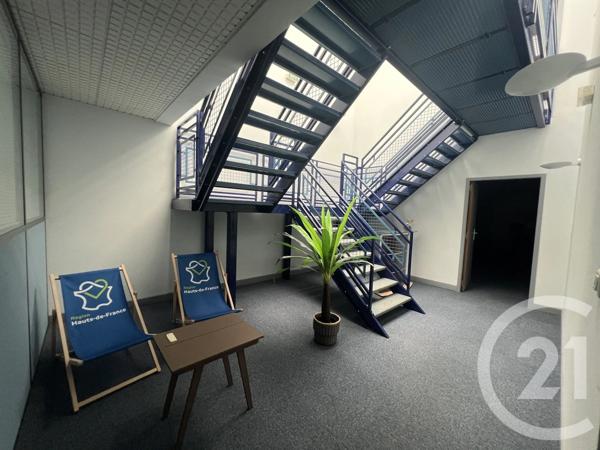 à vendre  321 m 2   ST QUENTIN  - 02
