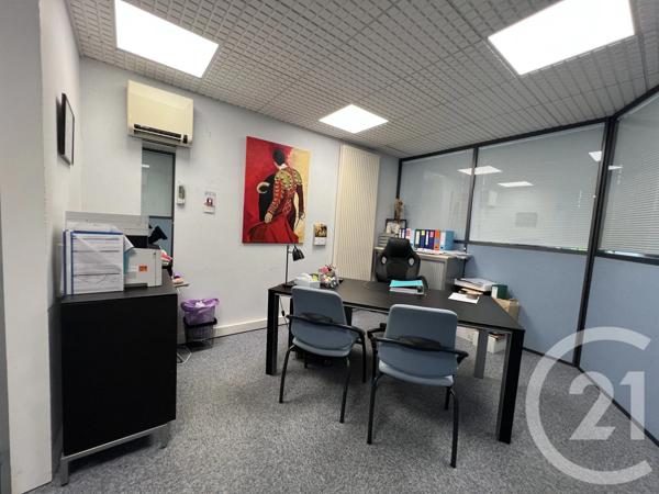à vendre  321 m 2   ST QUENTIN  - 02