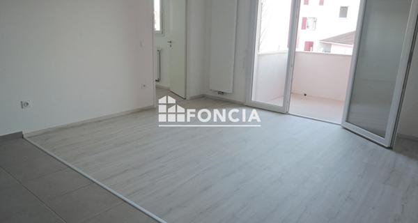 Location Appartement 2 pièces 42 m² - Villefranque 64990