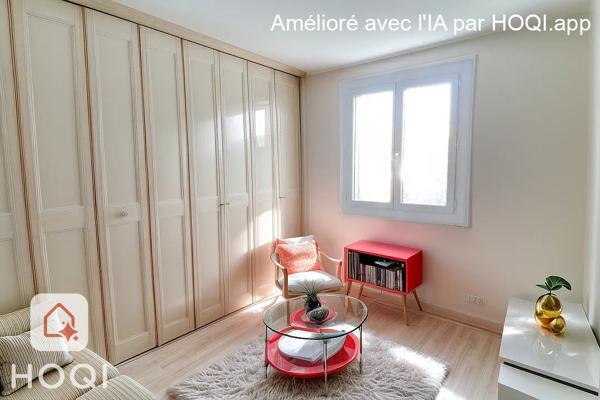 Jolie villa plain pied de 90m² sur 436 m² de terrain cloturé + garage .