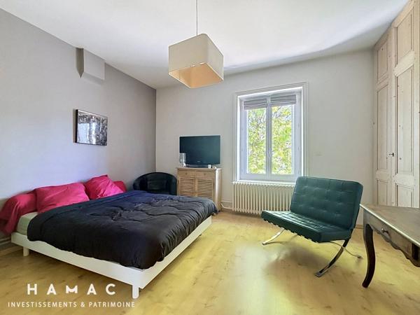 Sainte-Foy-lès-Lyon – Charmante maison familiale de 150 m² sur terrain plat de 994 m²