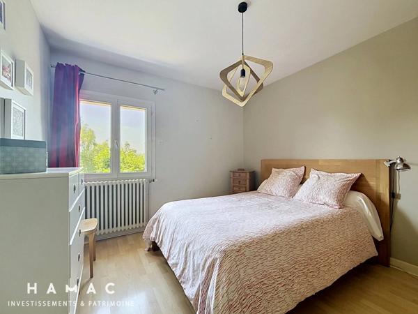 Sainte-Foy-lès-Lyon – Charmante maison familiale de 150 m² sur terrain plat de 994 m²