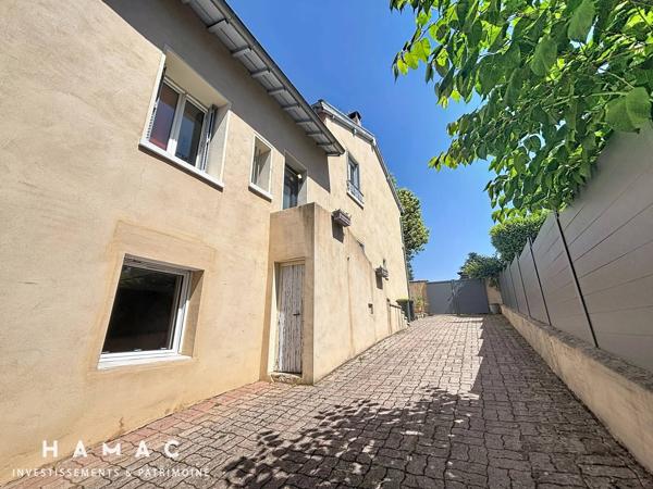 Sainte-Foy-lès-Lyon – Charmante maison familiale de 150 m² sur terrain plat de 994 m²