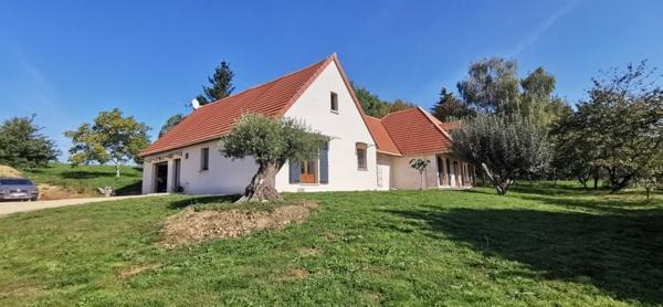 Maison à vendre |  Saint-Yrieix-la-Perche |  7 pièces | 162 m²