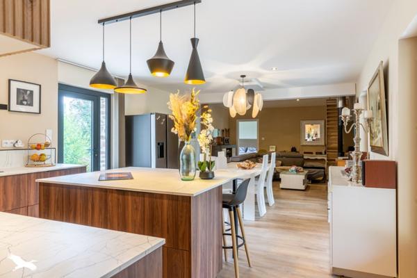 Maison à vendre |  Saint-Yrieix-la-Perche |  7 pièces | 162 m²