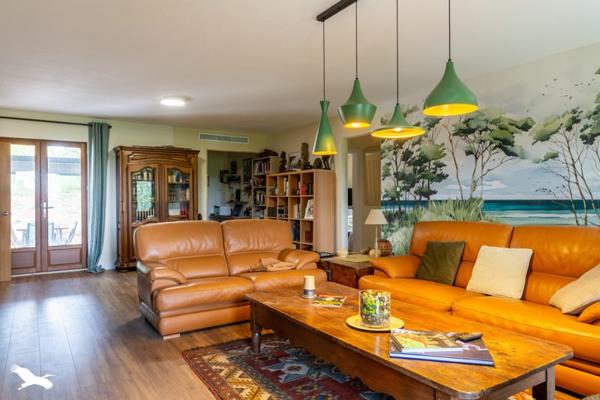 Maison à vendre |  Saint-Yrieix-la-Perche |  7 pièces | 162 m²