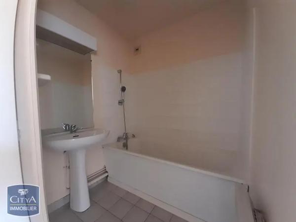 Appartement à louer 4 pièces 85.76m²