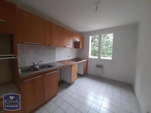 Appartement à louer 4 pièces 85.76m²