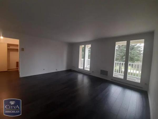 Appartement à louer 4 pièces 85.76m²