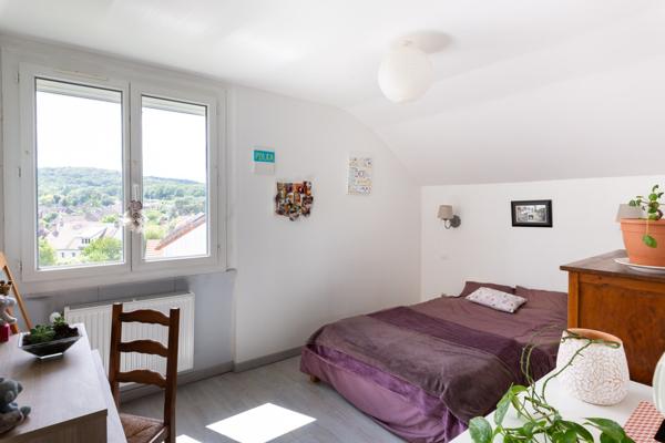 Maison familiale de 6 pièces rénovée à Saint-Rémy-lès-Chevreuse, au pied de la gare Rer.