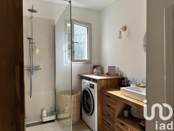 Maison traditionnelle 4 pièces de 74 m² à Barjols (83670)