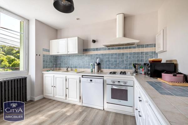 Maison à vendre 5 pièces 137m² Pierre-Buffière (87260)