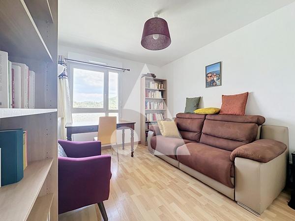 Appartement 3 pièces 76.6 m2