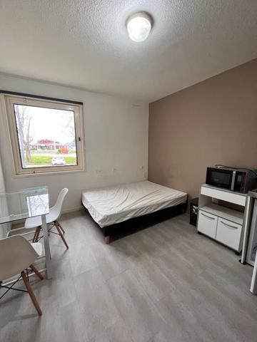 Studio meublé - CHASSENEUIL DU POITOU