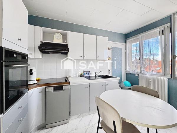 Appartement de type 3 avec double balcons