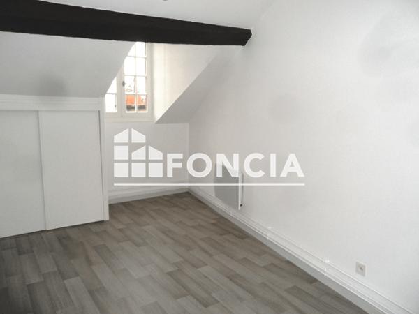 Location Appartement 2 pièces 29.11 m² - 30 RUE DE REGRATTERIE Poitiers 86000