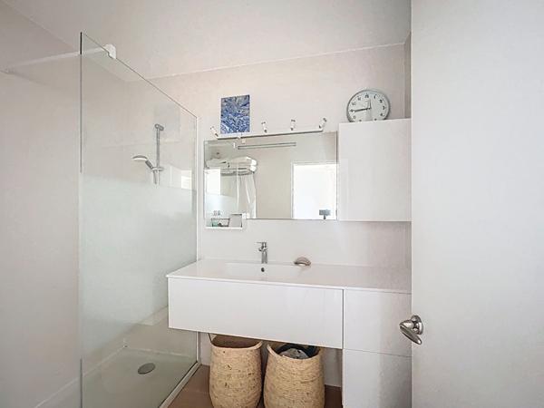 Appartement 2 pièces en rez-de-jardin à vendre à Antibes