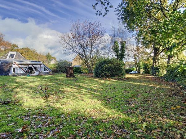RARE : propriété de plus de 2 200m² constructibles à 5 minutes des plages de Dinard